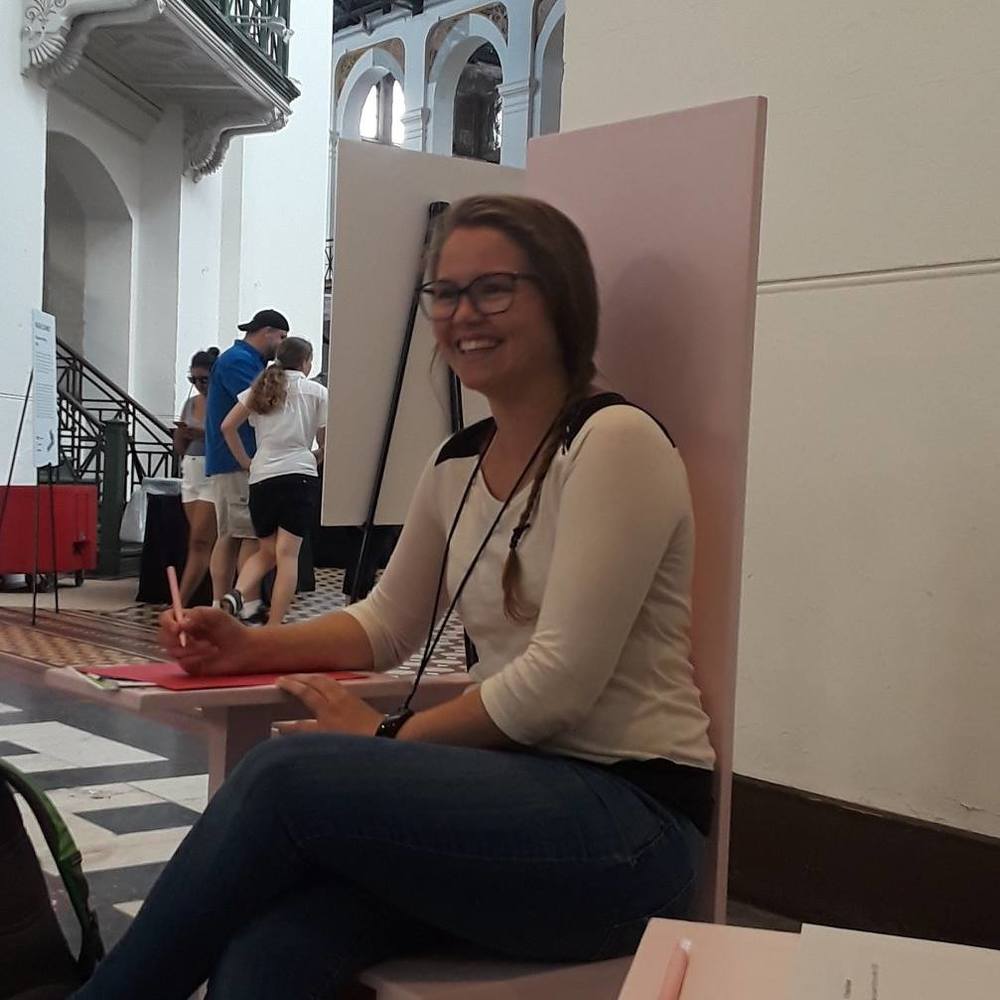 Meet your Posher, Emma